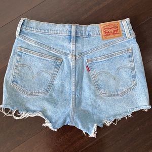 Levi’s 501 Light Denim Shorts Size 29